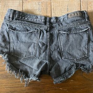 Size 28 denim CoLab black shorts
